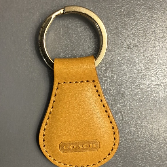 Coach Vintage Classic Key Fob - Picture 3 of 13